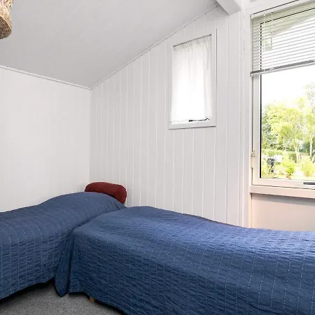 بيت للعطل Three-bedroom In Svendborg 2 Vemmenaes