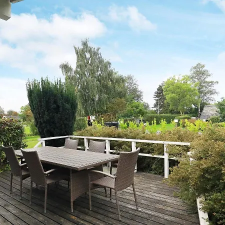 بيت للعطل Three-bedroom In Svendborg 2 *