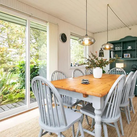 Three-bedroom In Svendborg 2 بيت للعطل Vemmenaes
